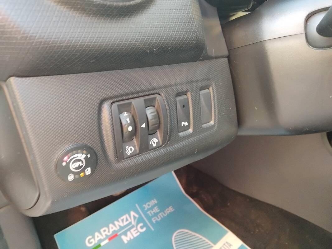 Renault Clio Clio IV 2015 1.2 Live Gpl 75cv