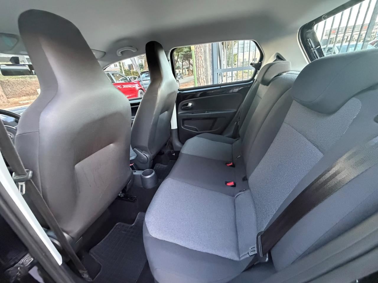 Volkswagen up! 1.0 5p. move