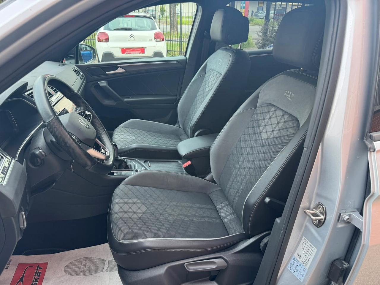 Volkswagen Tiguan 2.0 tdi R-Line 4motion 200cv dsg