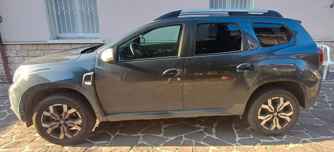 Dacia Duster Prestige 2 r motrici, gpl, full optional, unico propr, anno 2022, 45000km, neo patentati, bellissima