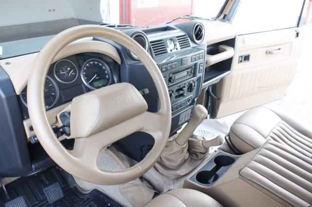 LAND ROVER Defender 90 2.4 TD4 INTROVABILE!!! PELLE/6 POSTI
