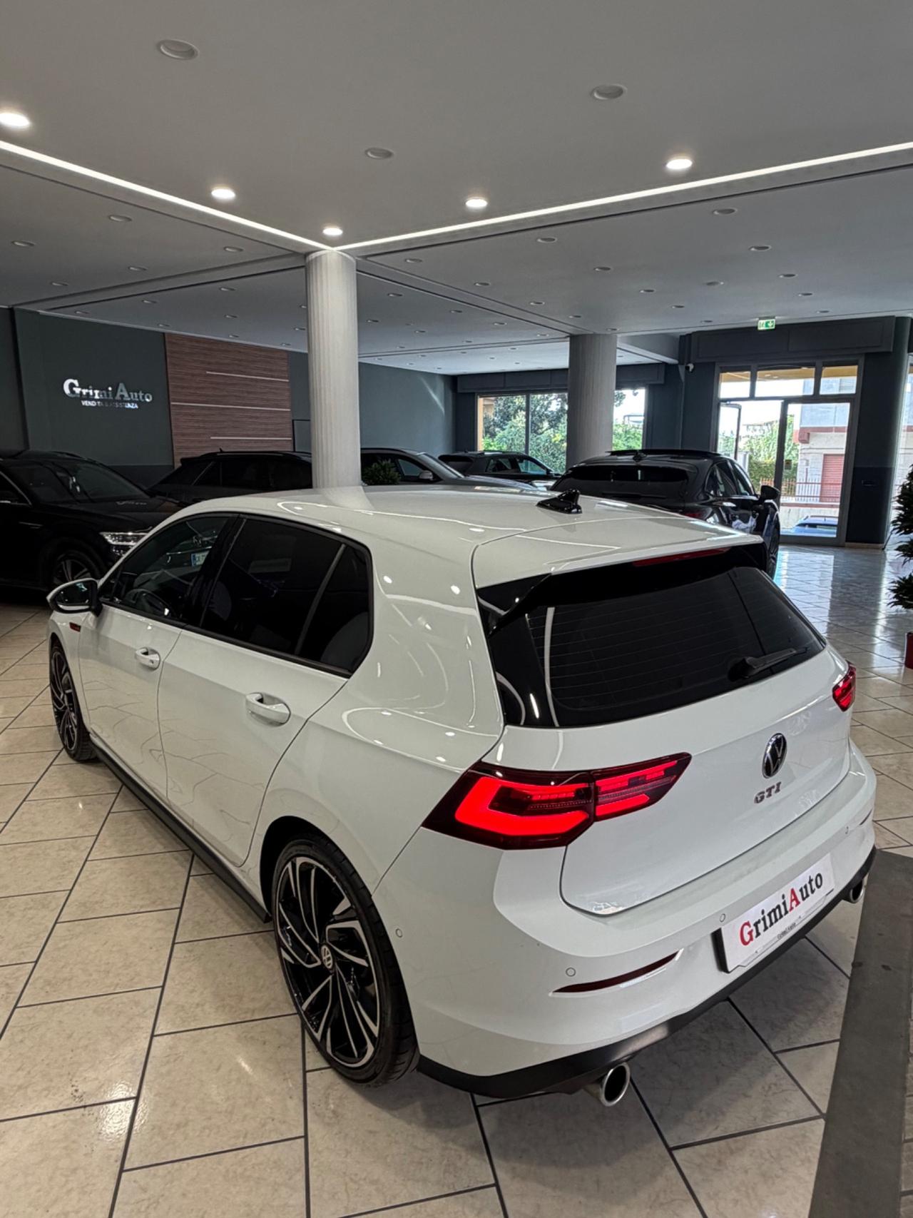Volkswagen Golf GTI 2.0 TSI DSG