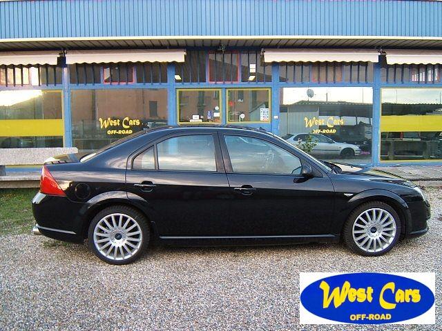 FORD - Mondeo - 3.0i V6 4p. ST220