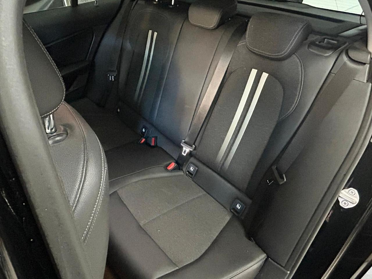 Bmw 118i 5p. Sport auto