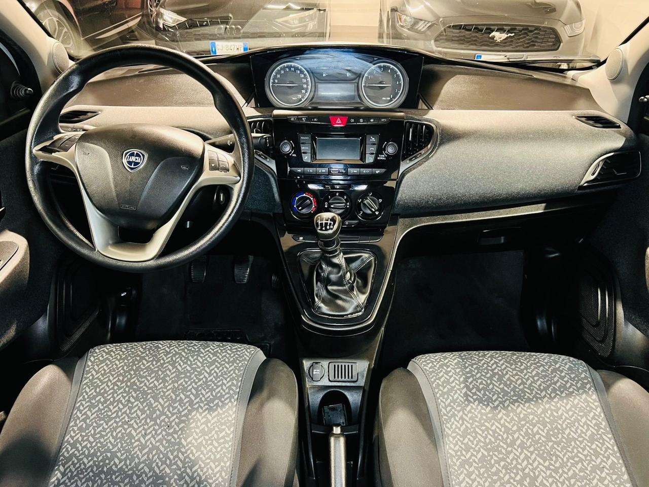 Lancia Ypsilon 1.0 69 CV 5 porte Ecochic Platinum*NEOPATENTATI*