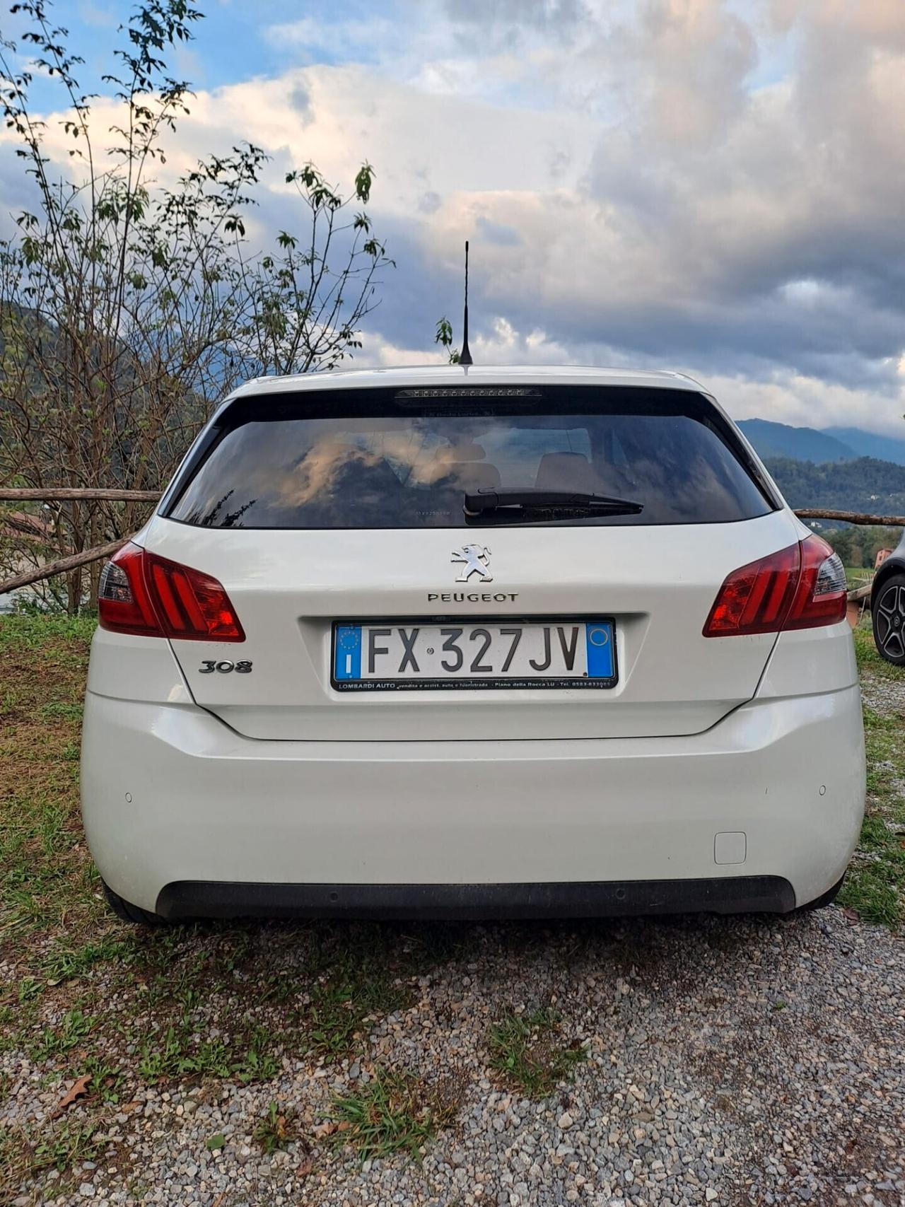 Peugeot 308 BlueHDi 130 S&S Allure