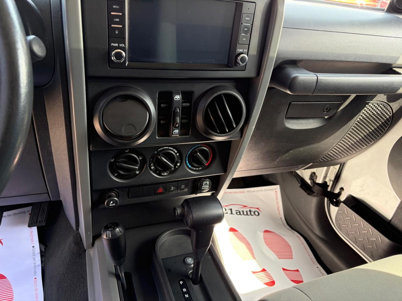 Jeep Wrangler Unlimited 2.8 CRD Sport Auto