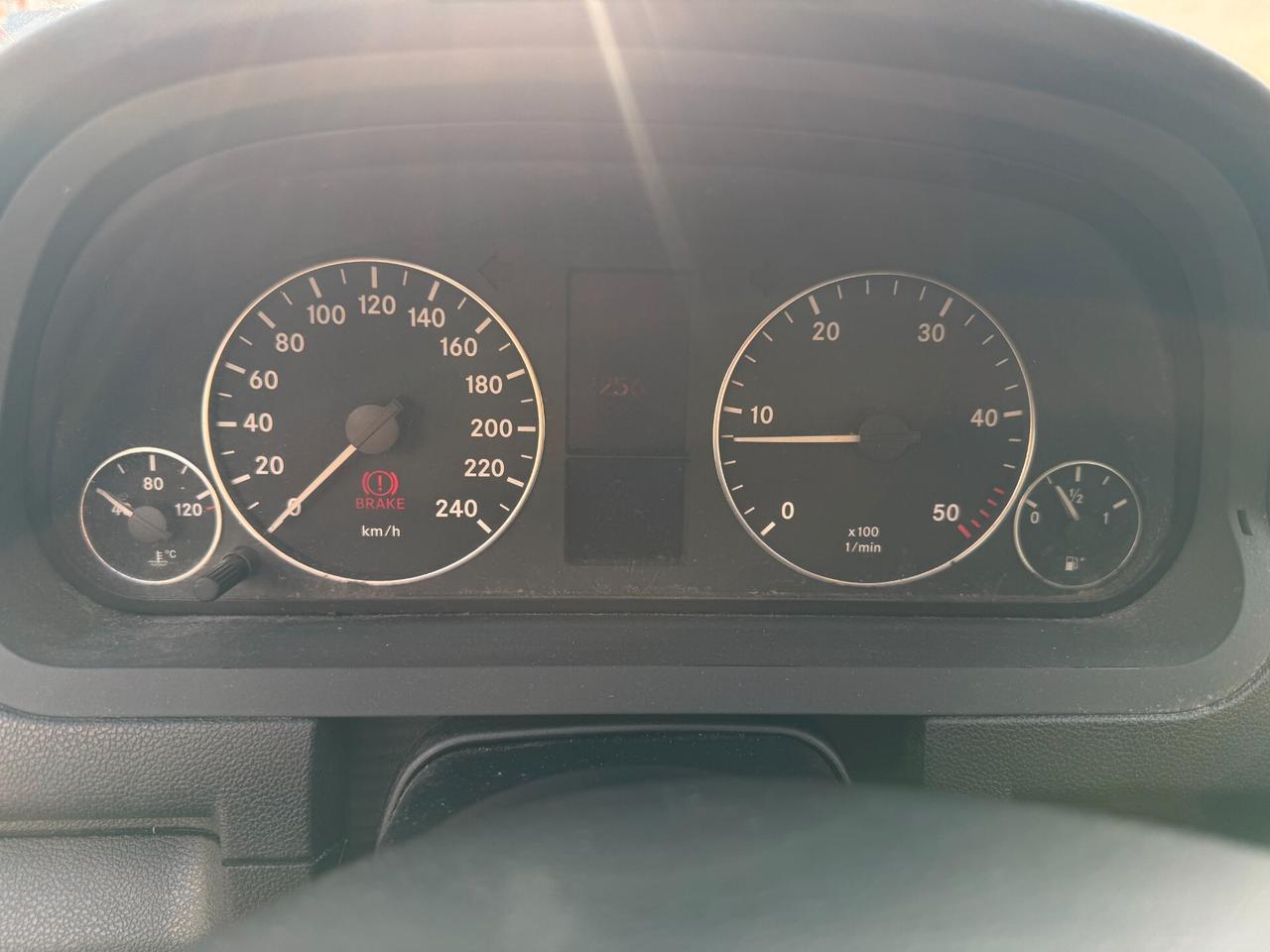 Mercedes A 180 110 CV/CLIMA/5 POSTI