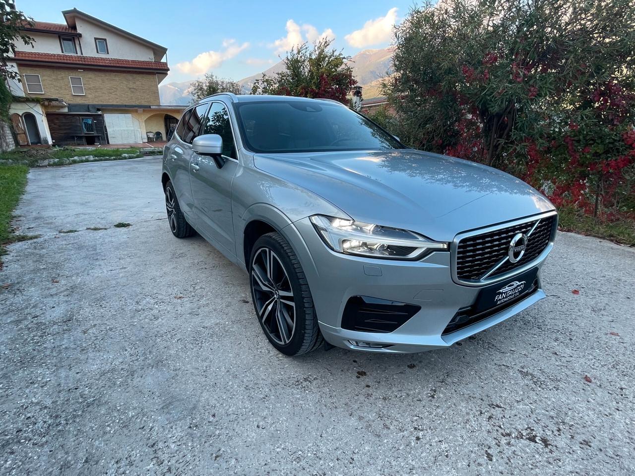 Volvo XC 60 XC60 D5 AWD Geartronic R-design