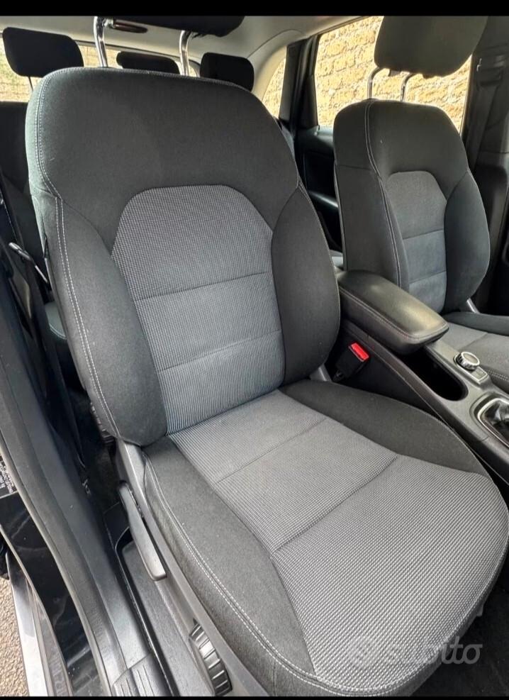 Mercedes-benz B 180 Premium