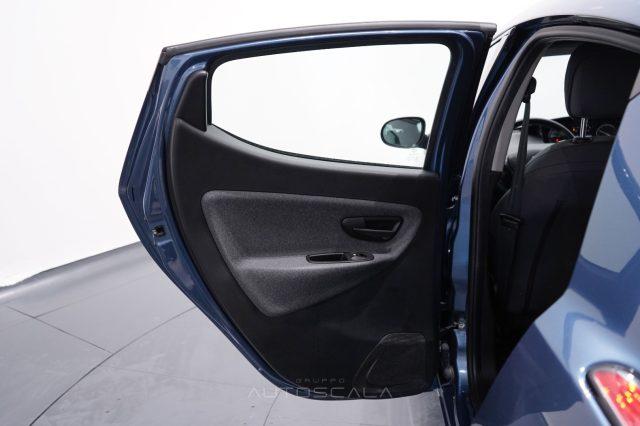 LANCIA Ypsilon 1.0 FireFly 5 porte S&S Hybrid Silver Plus
