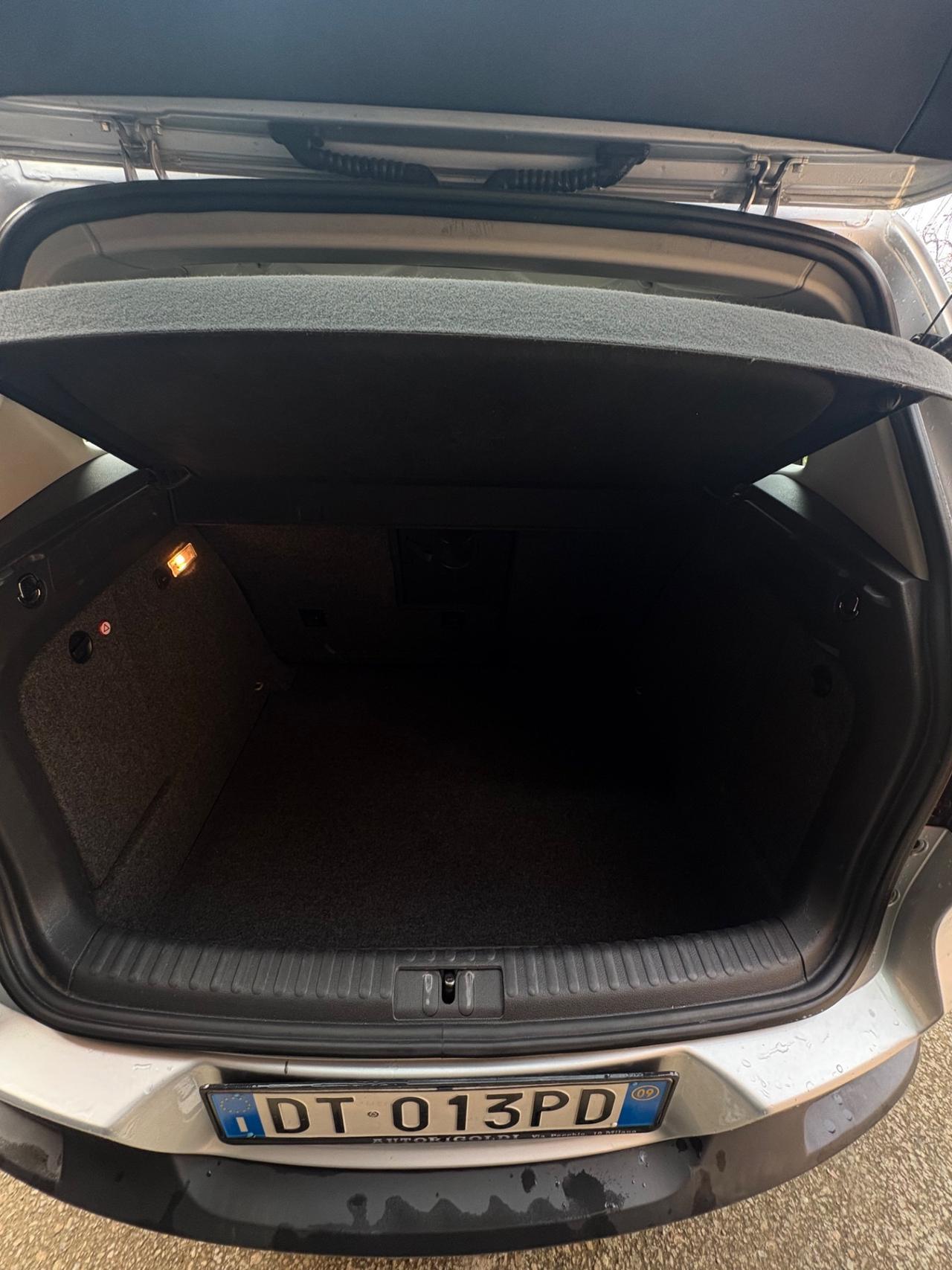 Volkswagen Tiguan 2.0 TDI DPF 4MOTION Track & Field