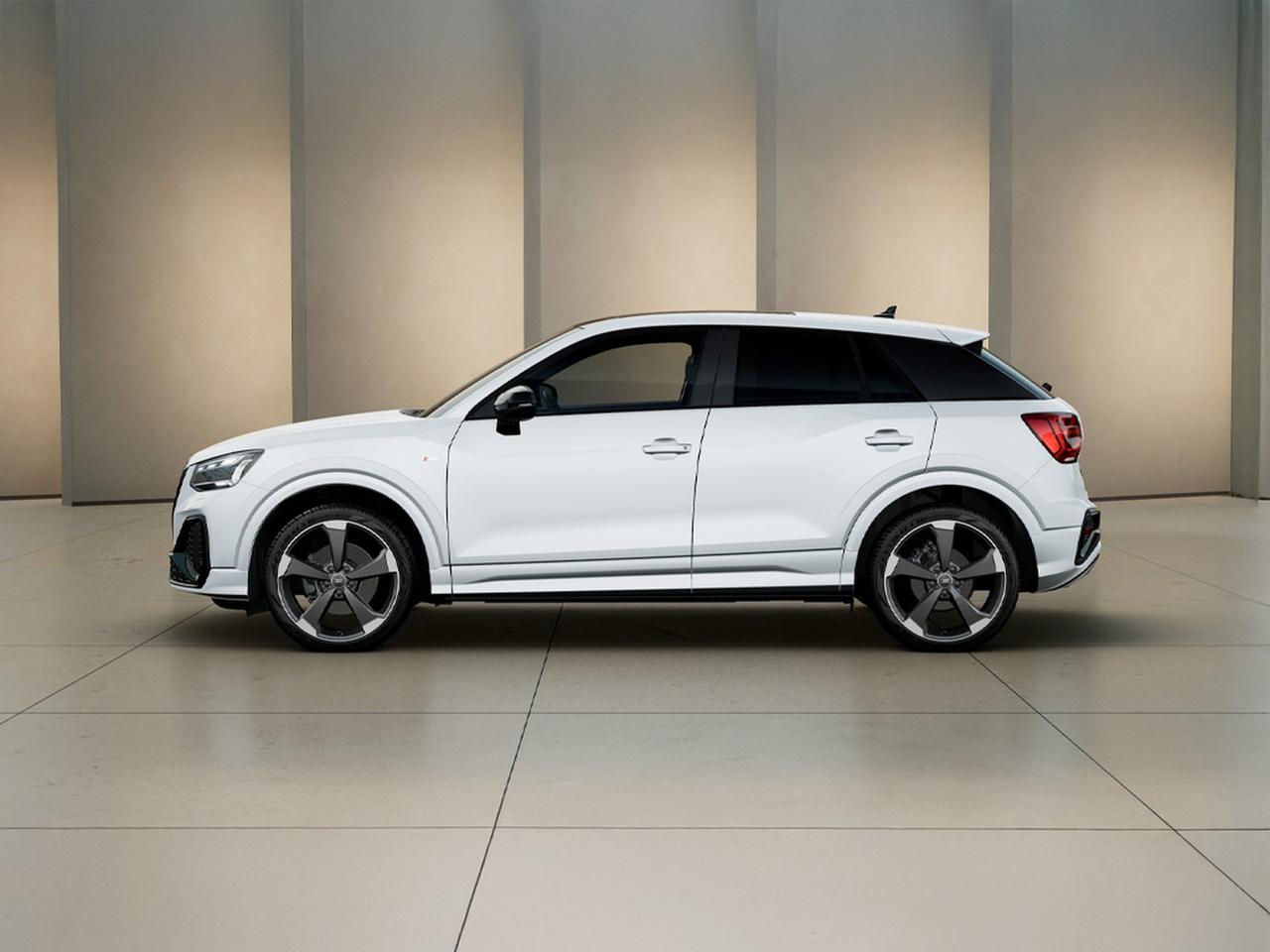 Audi Q2 40 2.0 tfsi identity black quattro s-tronic