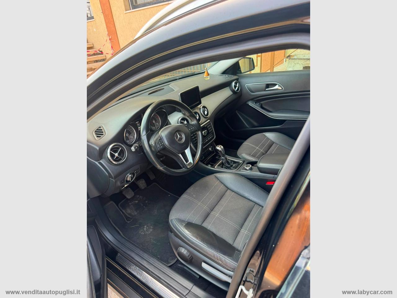 MERCEDES-BENZ GLA 200 d Sport