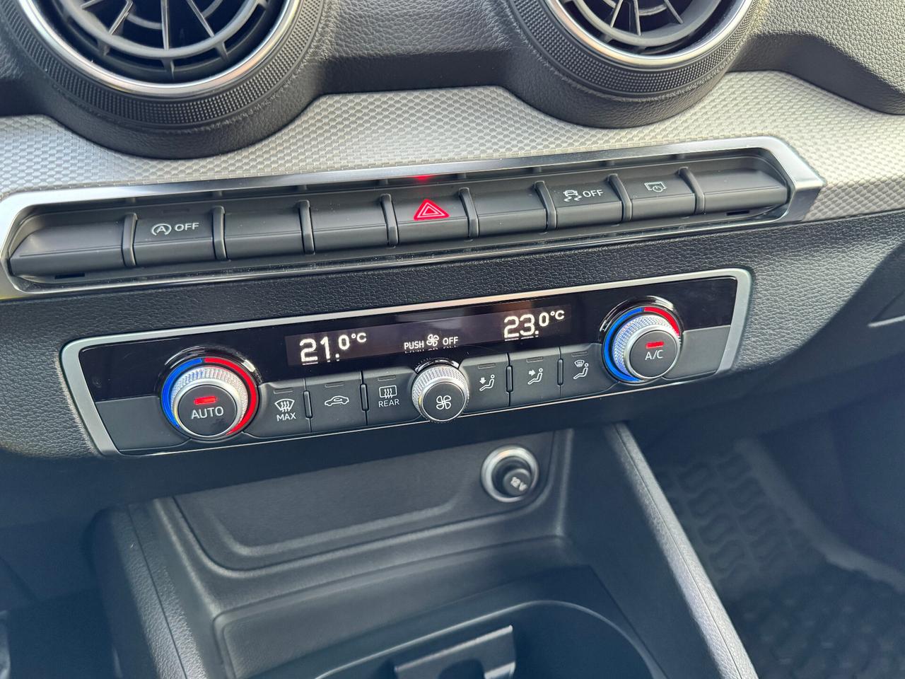 Audi Q2 30 TDI S tronic Business Design