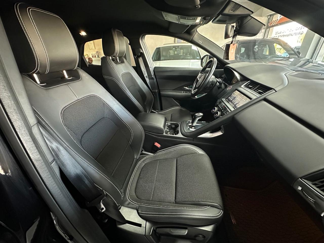 Jaguar E-Pace R-Dynamic D 150 #9077