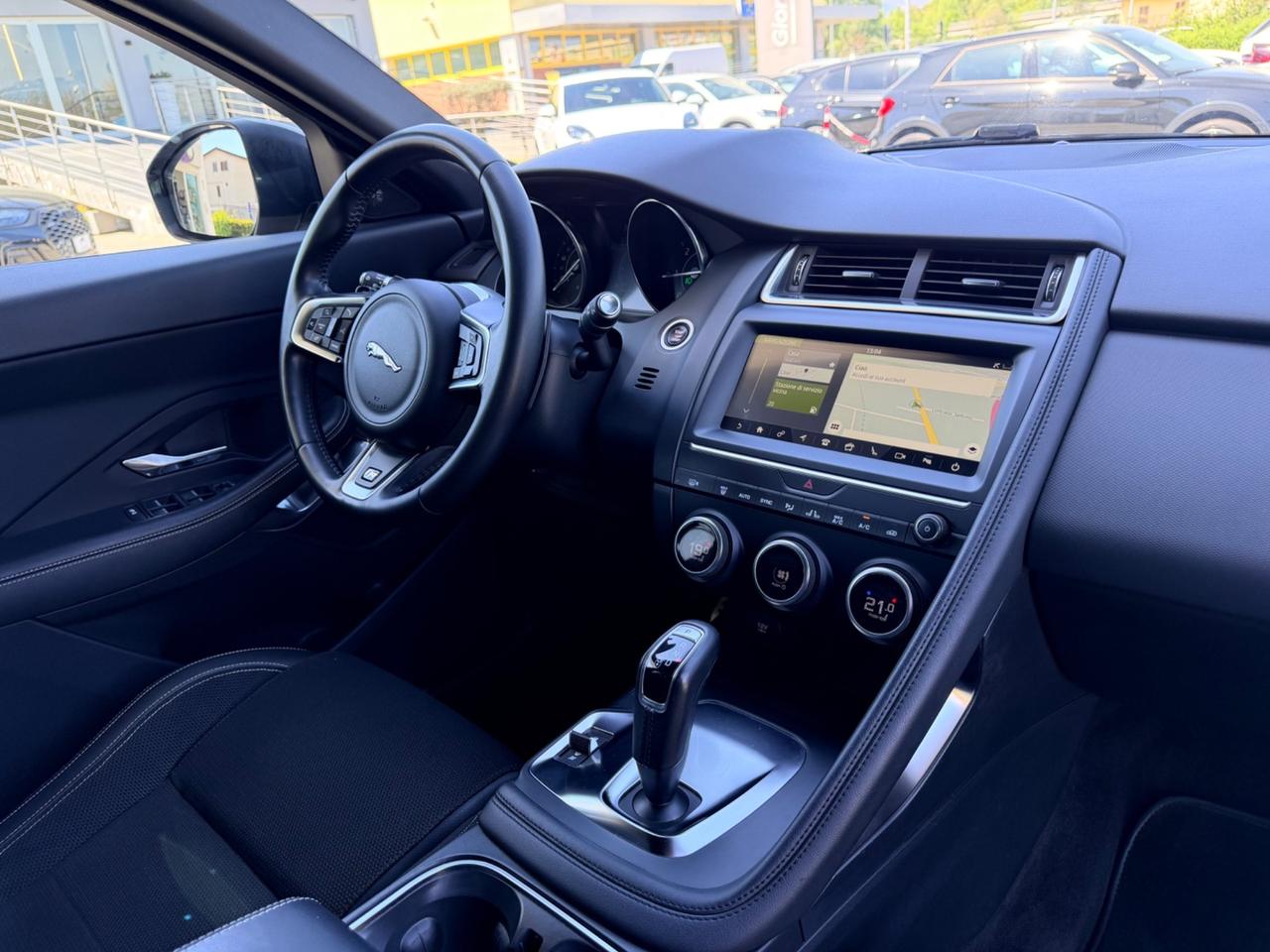 Jaguar E-Pace 2.0D 150 CV AWD aut. R-Dynamic HSE gesso