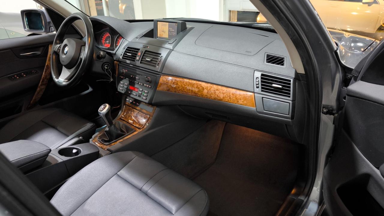 Bmw X3 2.0d cat Futura