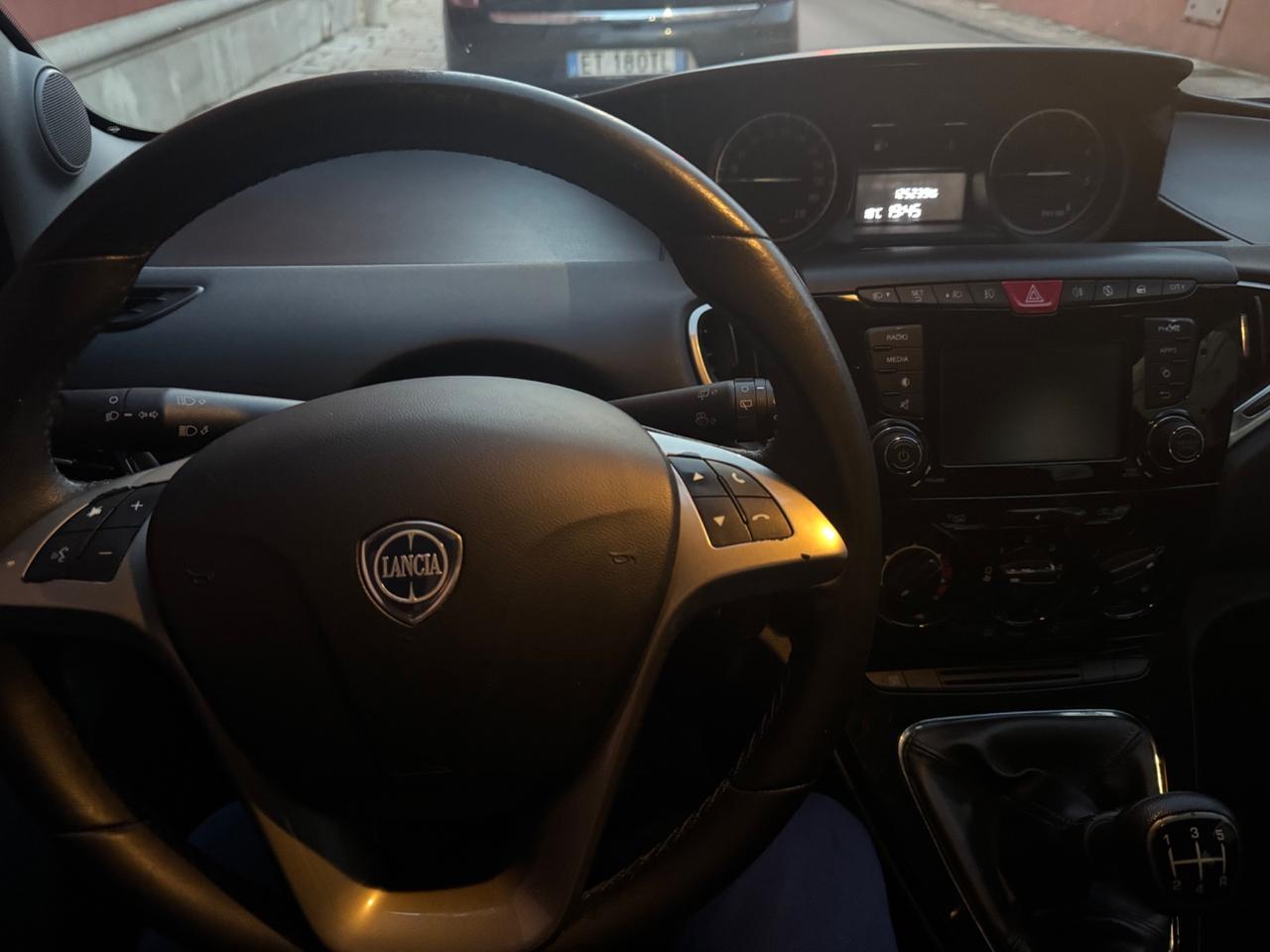 Lancia Ypsilon 1.3 MJT 16V 95 CV 5 porte S&S Gold
