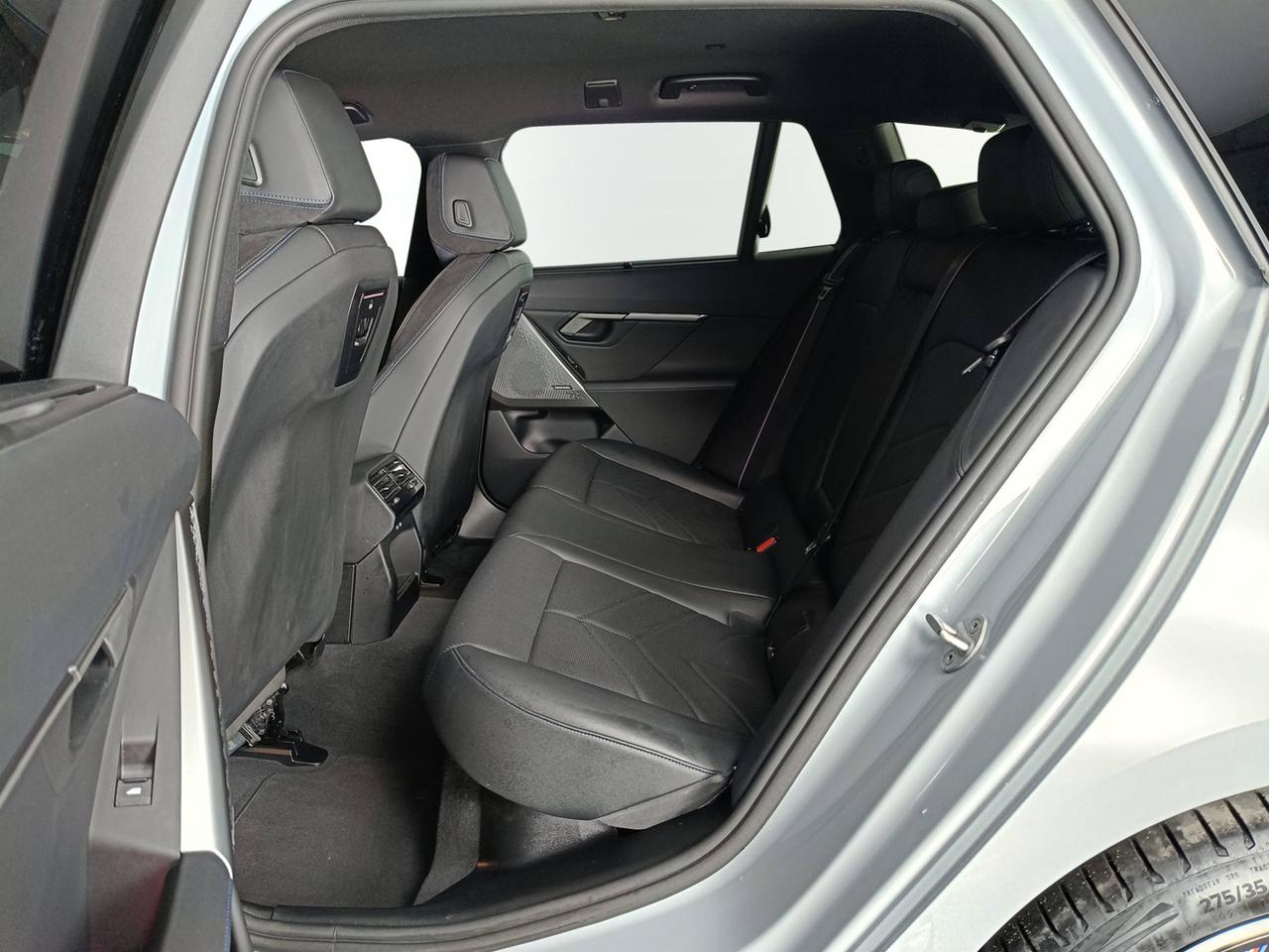 BMW Serie 5 G61 2024 Touring - 520d Touring 48V xdrive MSport Pro auto