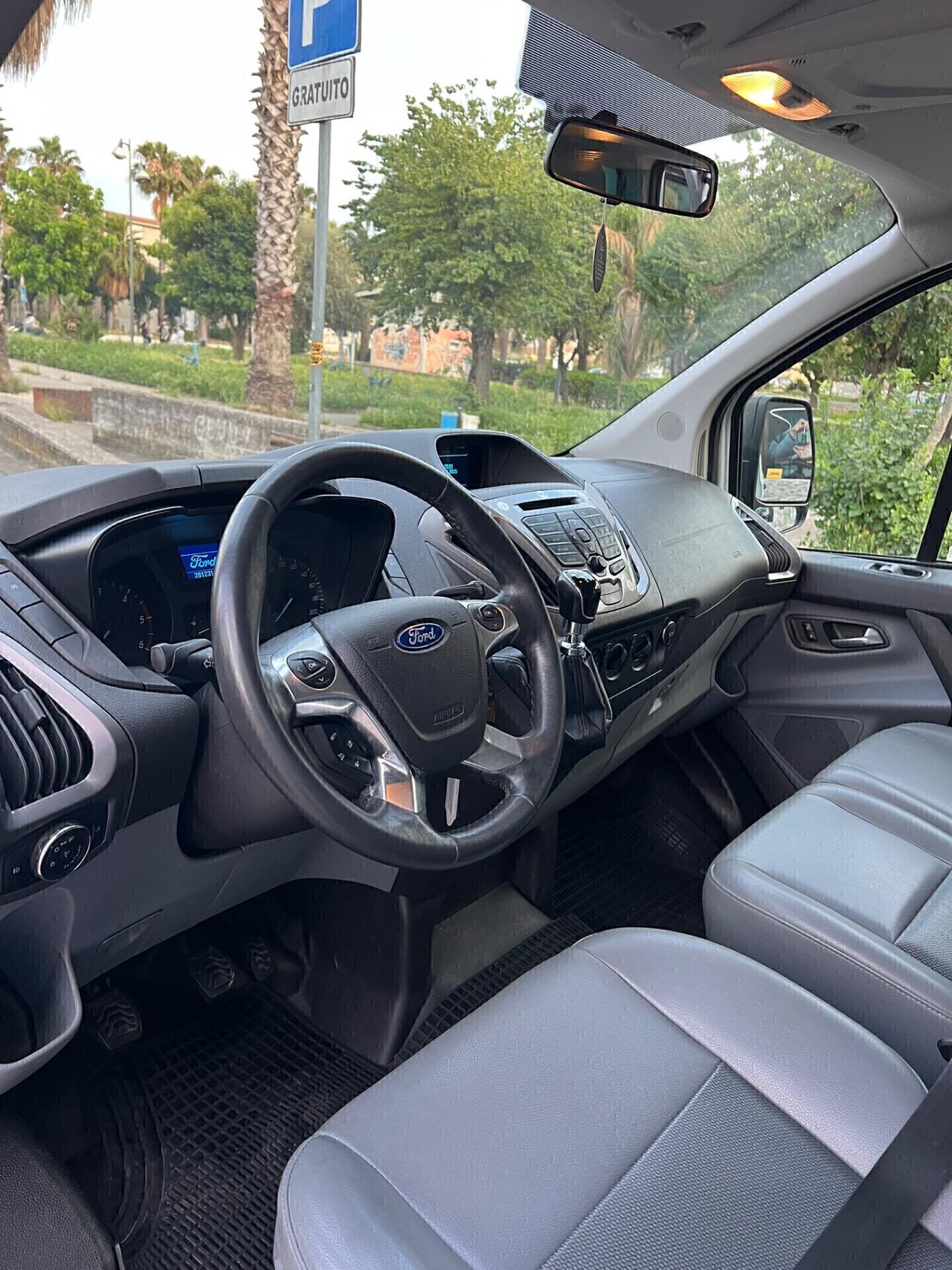 Ford Transit Custom 9 posti 2.2 TDCi 105 cv