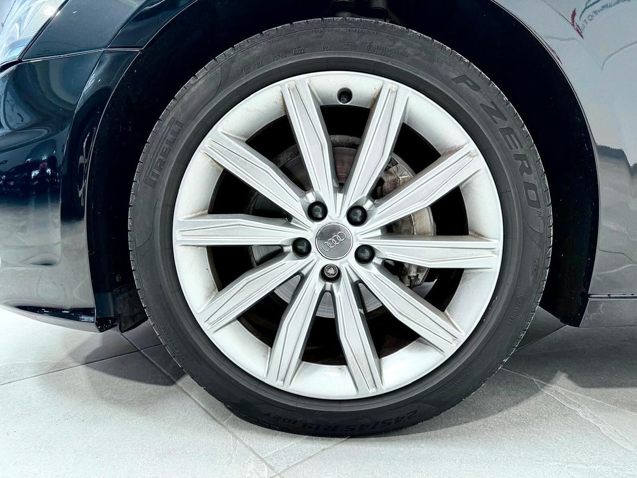 Audi A6 Avant 40 2.0 TDI S tronic Business Sport S-TRONIC