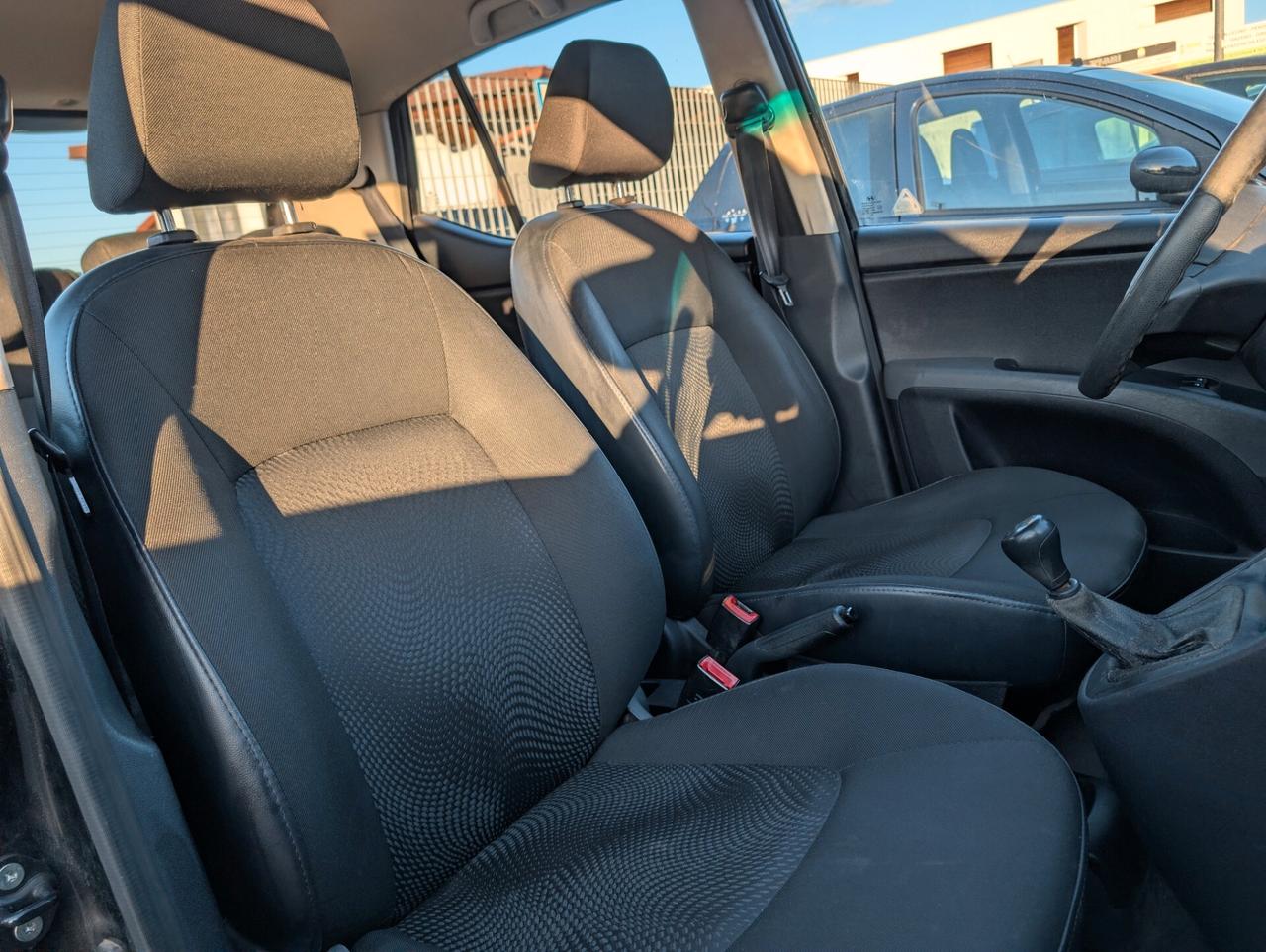 Hyundai i10 1.1 12V BlueDrive GPL Sound Edition