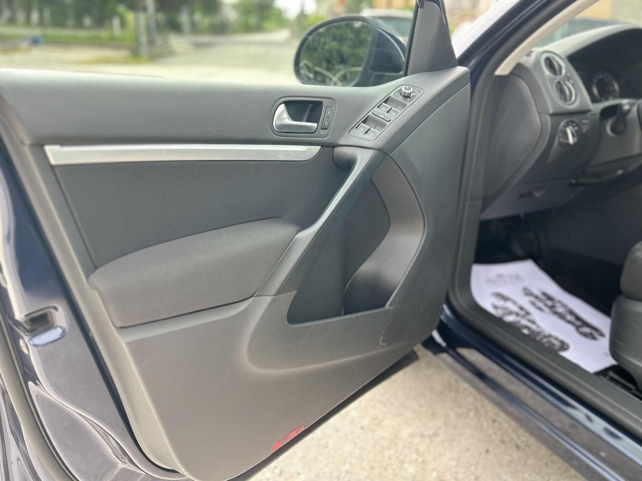 VOLKSWAGEN TIGUAN 2.0 140CV 4MOTION 4X4 SPORT AUTO