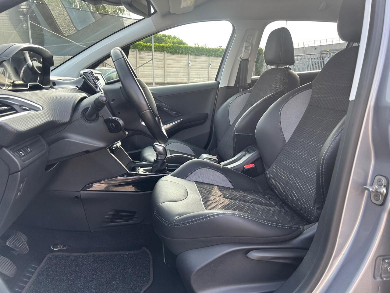 Peugeot 2008 PureTech 82 Allure