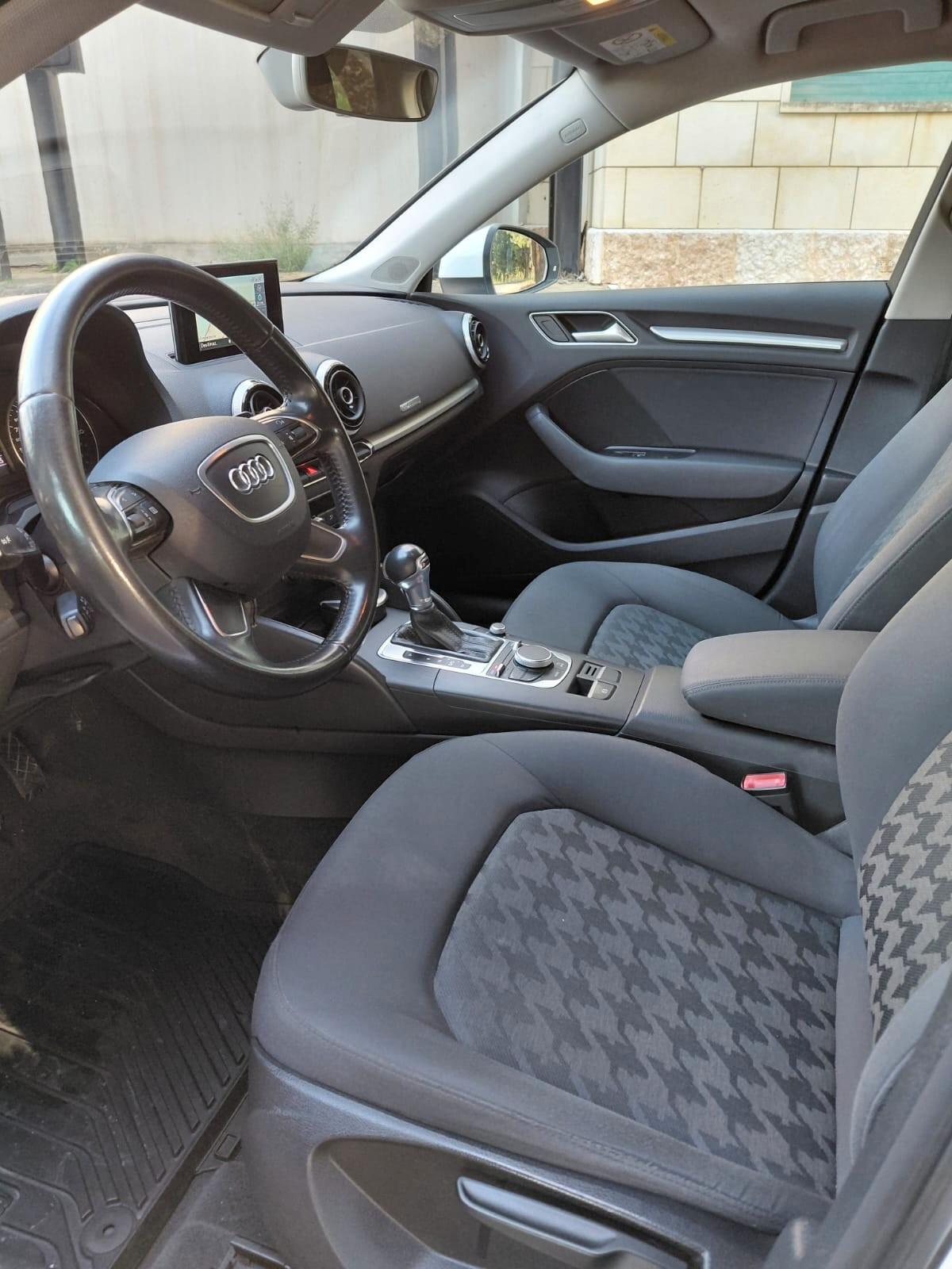 Audi A3 SPB 1.6 TDI clean diesel quattro Ambition