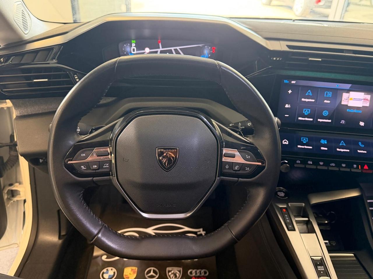 PEUGEOT 308 S.W. ALLURE 1.5 EAT8 130CV PELLE NAVI CAM ANNO 2023