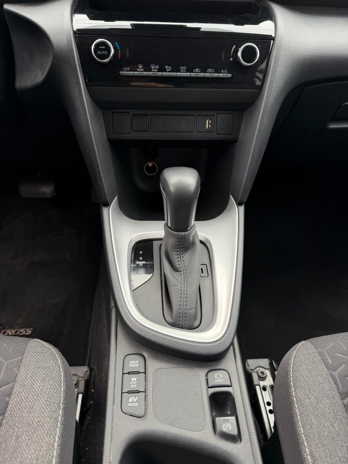 Toyota Yaris Cross Hybrid 1.5 **PRONTA CONSEGNA**