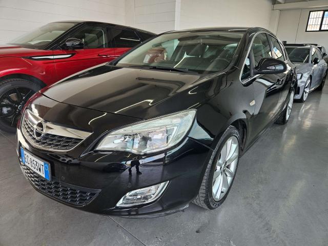 Opel Astra Astra IV 2010 5p 1.4 t Elective 140cv