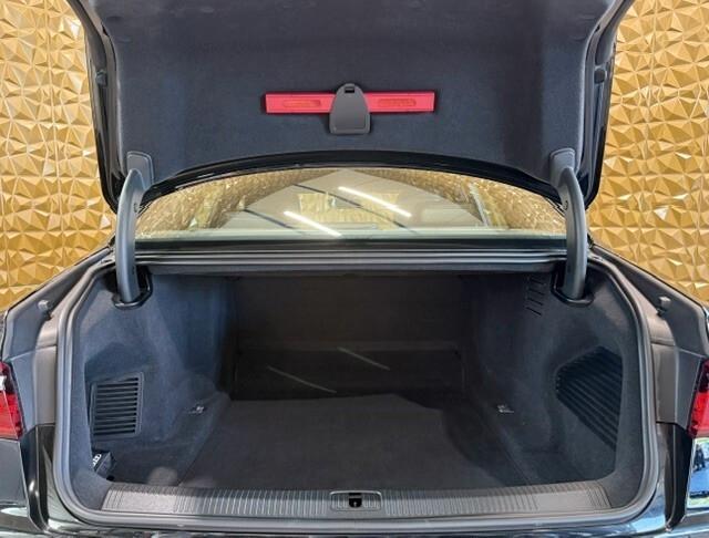 Audi A8 50 TDI 3.0 quattro tiptronic