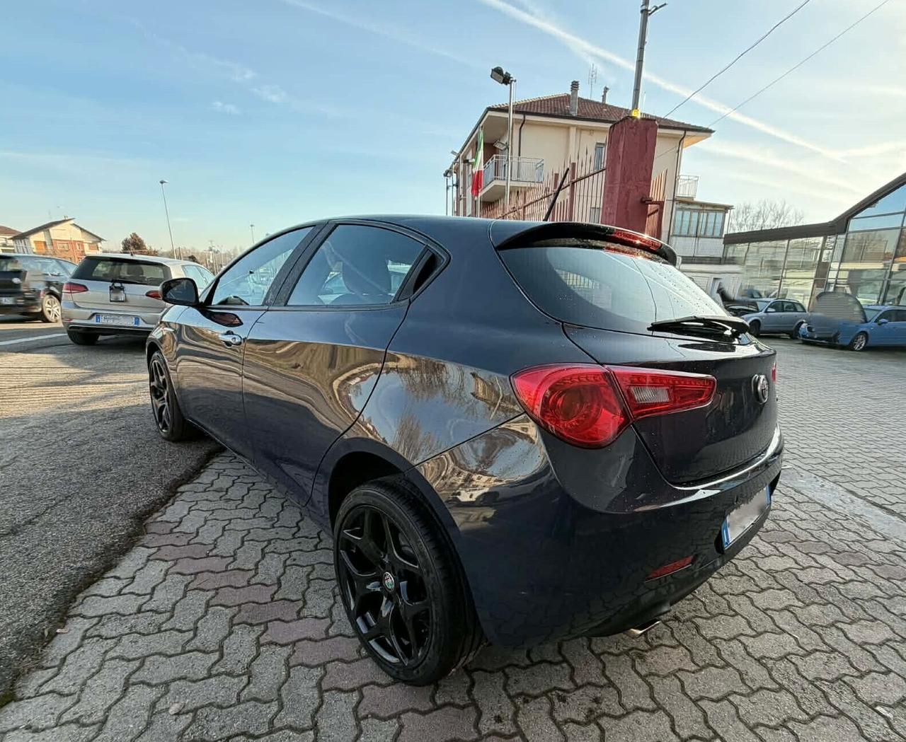 Alfa Romeo Giulietta 1.6 Diesel 120 CV Business Euro 6 – Navi – Sensori PDC