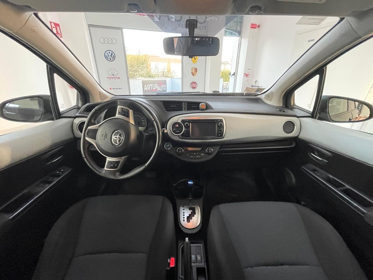 Toyota Yaris 1.5 Hybrid 5 porte Lounge