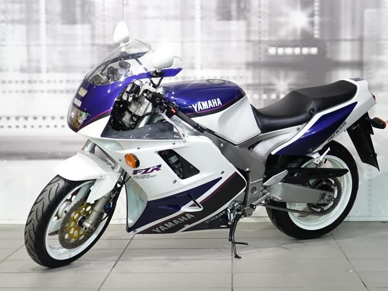 Yamaha FZR 1000 Ex Up