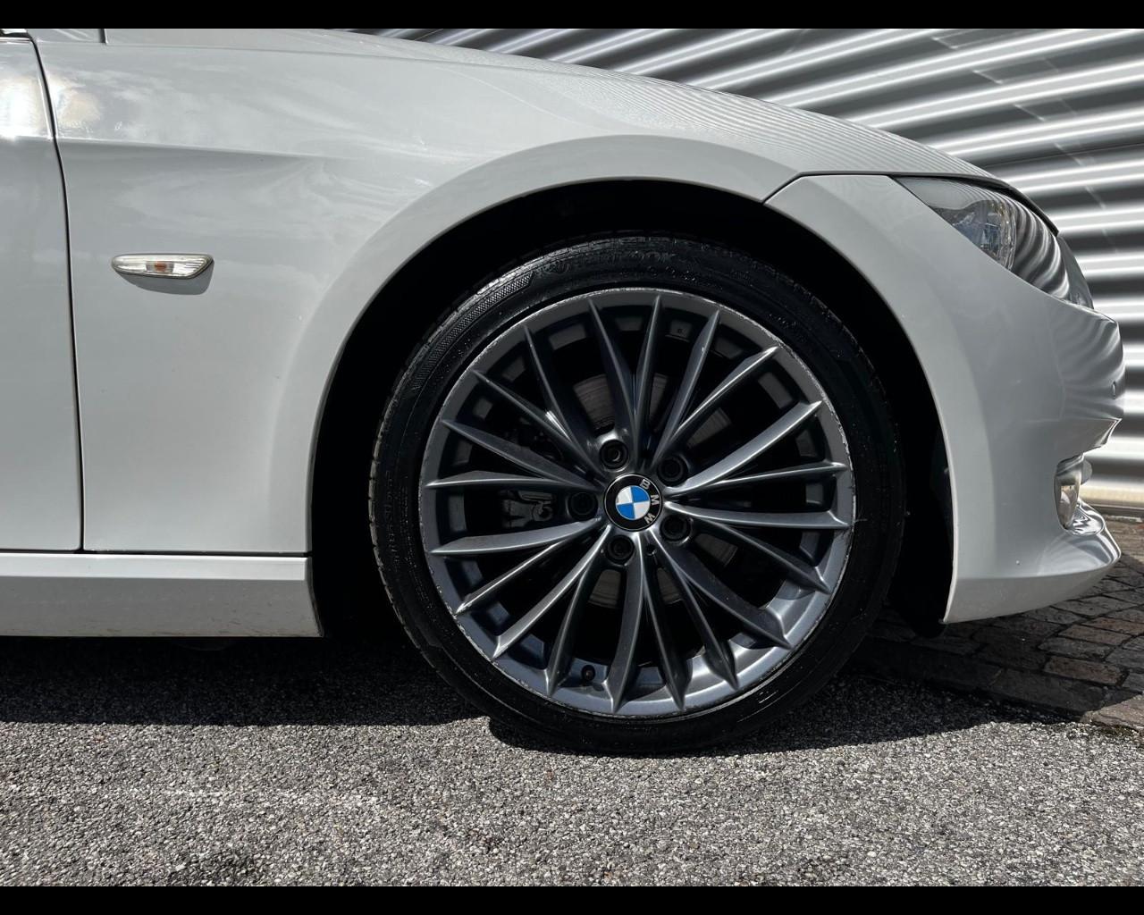 BMW 320D CABRIO ATTIVA 184CV