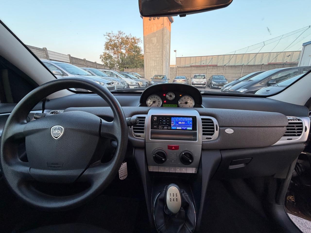 Lancia Ypsilon 1.2 Versus