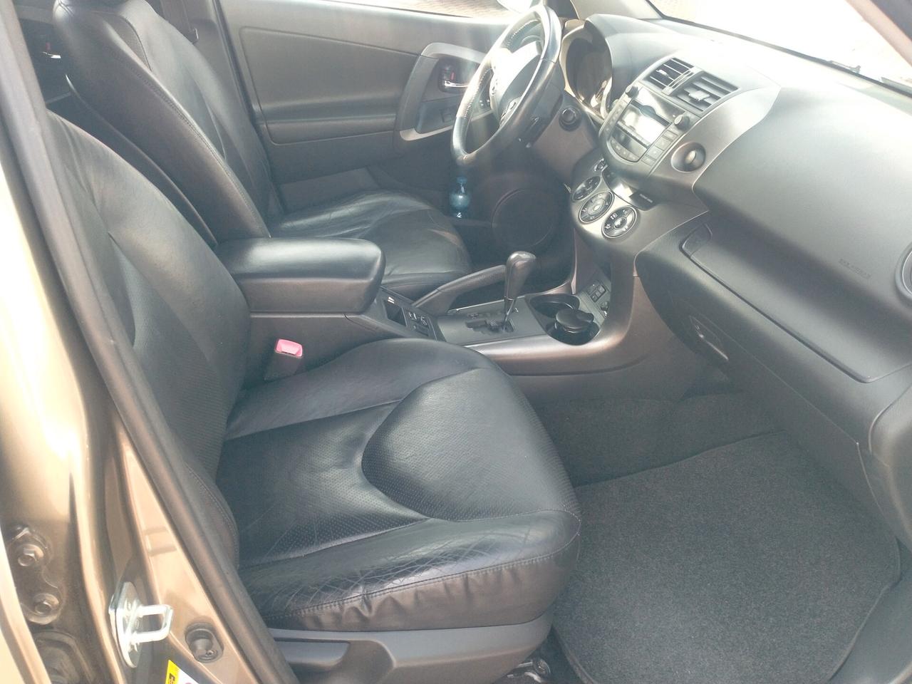 Toyota RAV 4 RAV4 Crossover 2.2 D-4D 150 CV DPF Luxury
