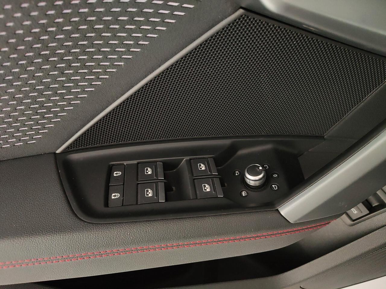 Audi S3 SPB TFSI quattro S tronic Sport Attitude