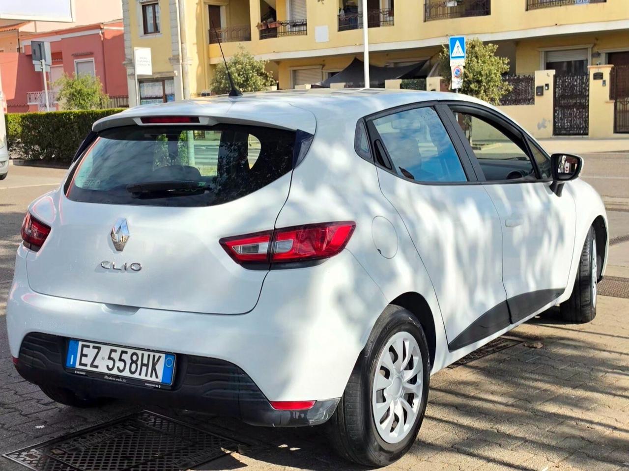 Renault Clio 1.5 dCi 8V 75CV 5 porte Autoscuola