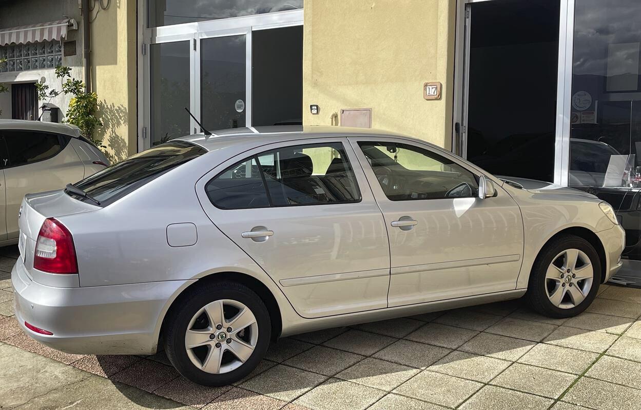 Skoda Octavia 1.6 TDI CR F.AP. Elegance