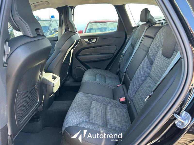 Volvo XC60 B4 197+14 CV Automatica Mild Hybrid Diesel Core in Conto Vendita