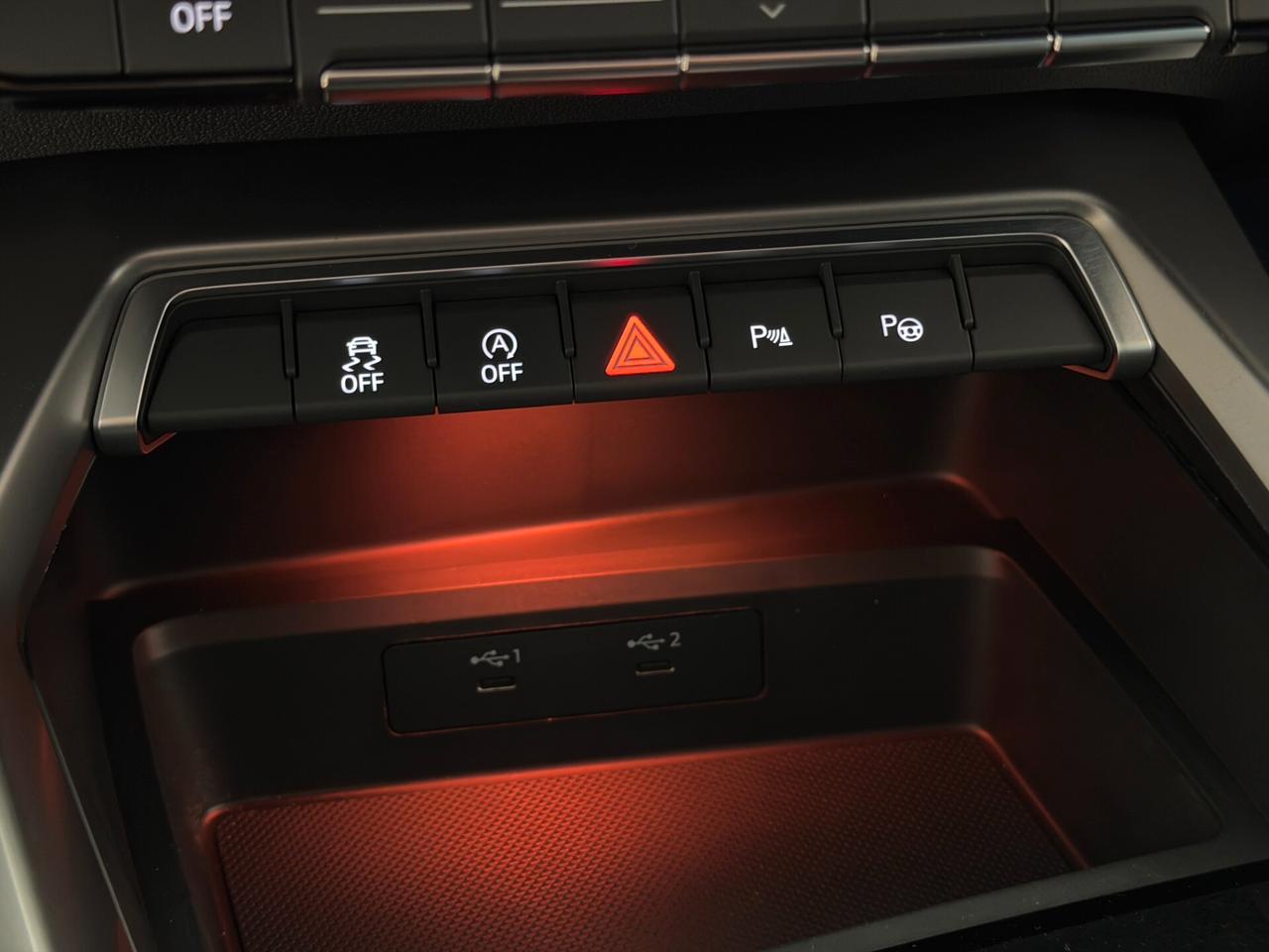 AUDI A3 S-Tronic S-Line 1.0cc 110Cv Automatica