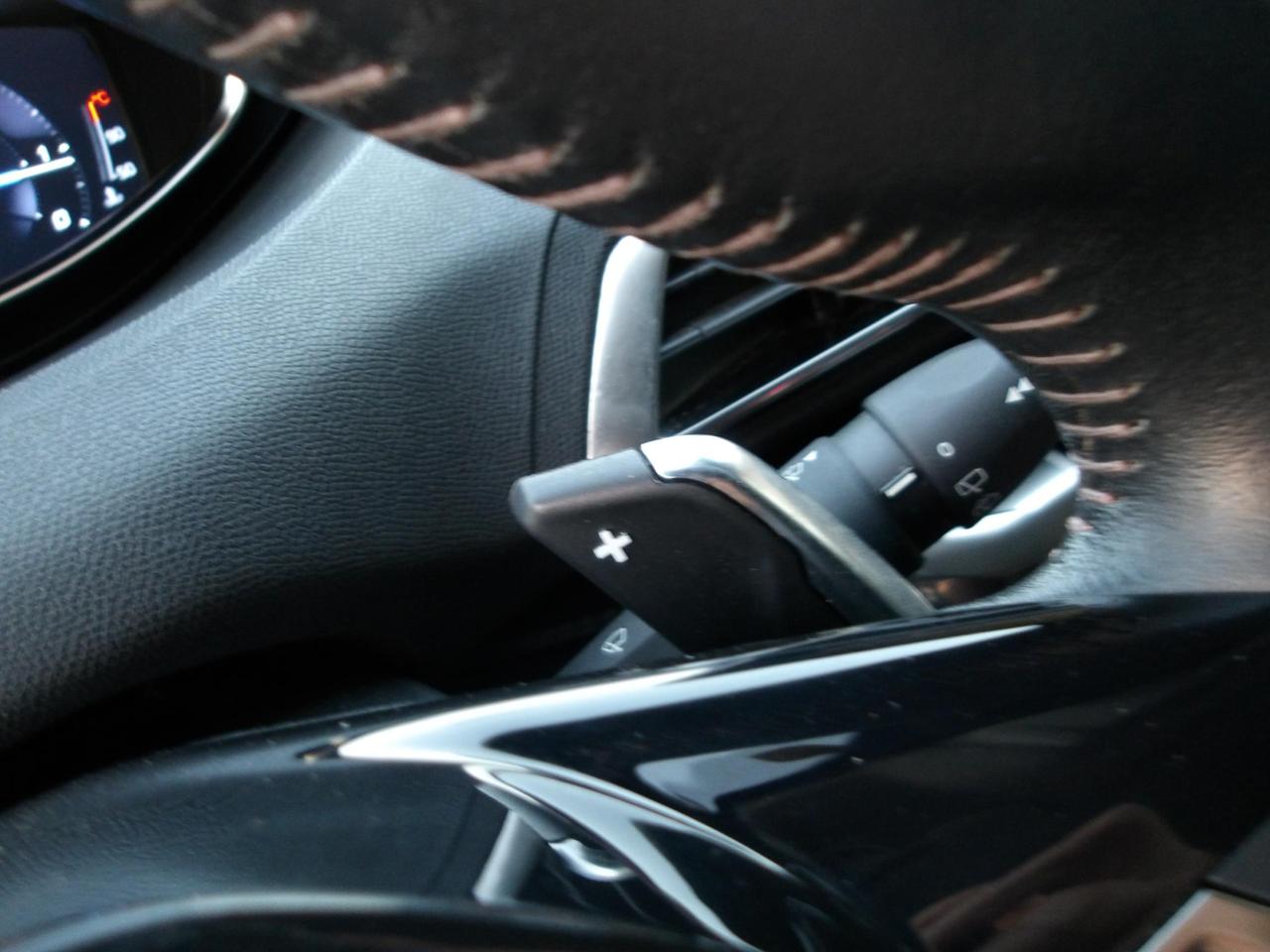 Peugeot 3008 3008 1.5 bluehdi Business s&s 130cv eat8