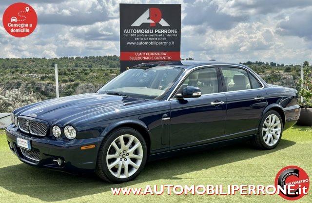 JAGUAR XJ 2.7 D V6 Sovereign - Service Book Jaguar