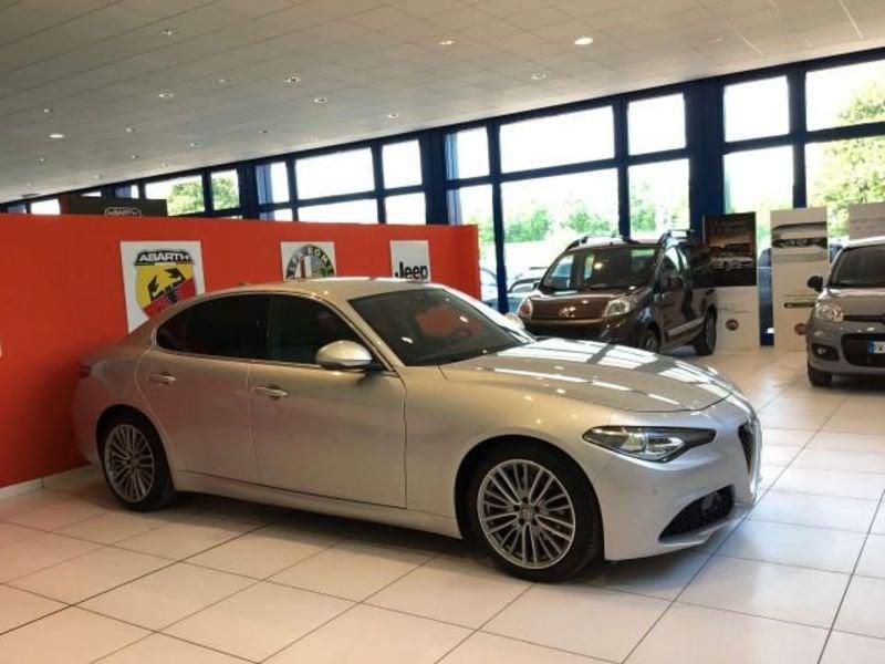 Alfa Romeo Giulia 2.2 T-Diesel 180CV AT8 Super Q2 - PACK PERFORMANCE