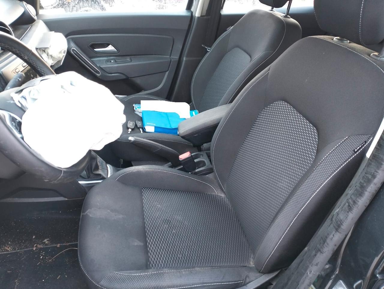 Dacia Duster 1.6 BENZ/GPL - SINISTRATA