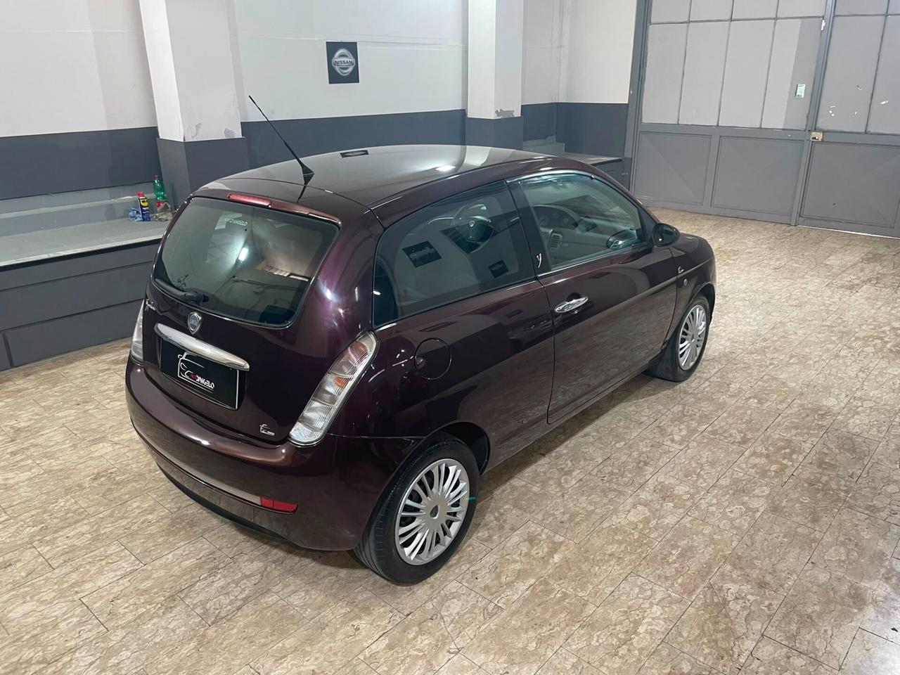Lancia Ypsilon 1.2 Modamilano